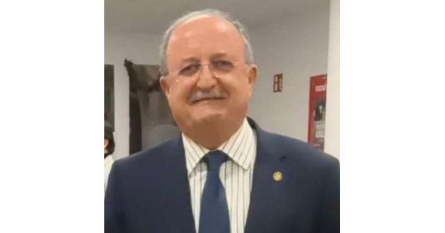 Distinción a D. Tomás Martínez Pagán