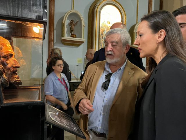 Conesa inaugura en Abarán la exposición 'El hombre de la Sábana' en el marco de un congreso sobre la Síndone de Turín