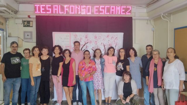 IES Alfonso Escámez conmemoración del día del cáncer de mama