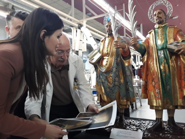 La Comunidad restaura las tallas de los Santos Médicos de Abarán