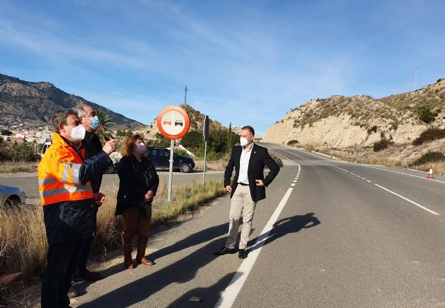Fomento refuerza la seguridad de los usuarios de la carretera que une Abarán con Blanca gracias a la estabilización de sus taludes